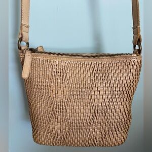Vilenca Holland Woven Tan Leather Crossbody shoulder Purse